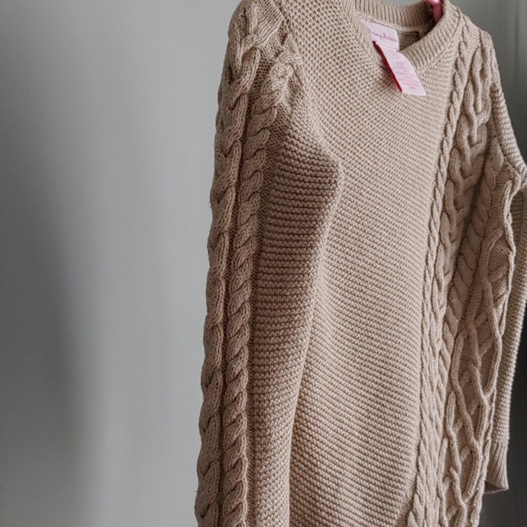 🎄Tommy Bahama Girl's Holiday Asymmetric Sweater - Picture 4 of 5